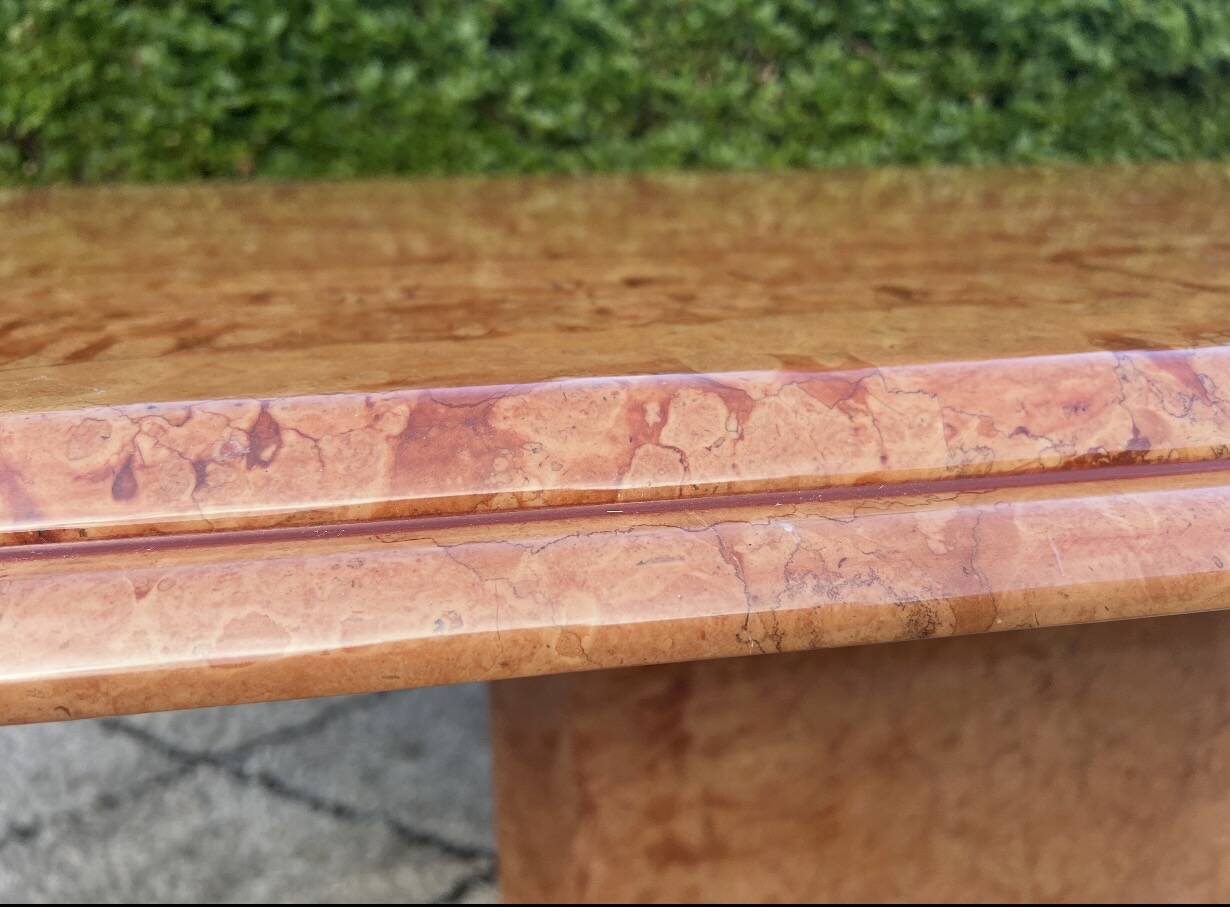 Large dining table in Rosso Alicante marble from the 70s-80s.