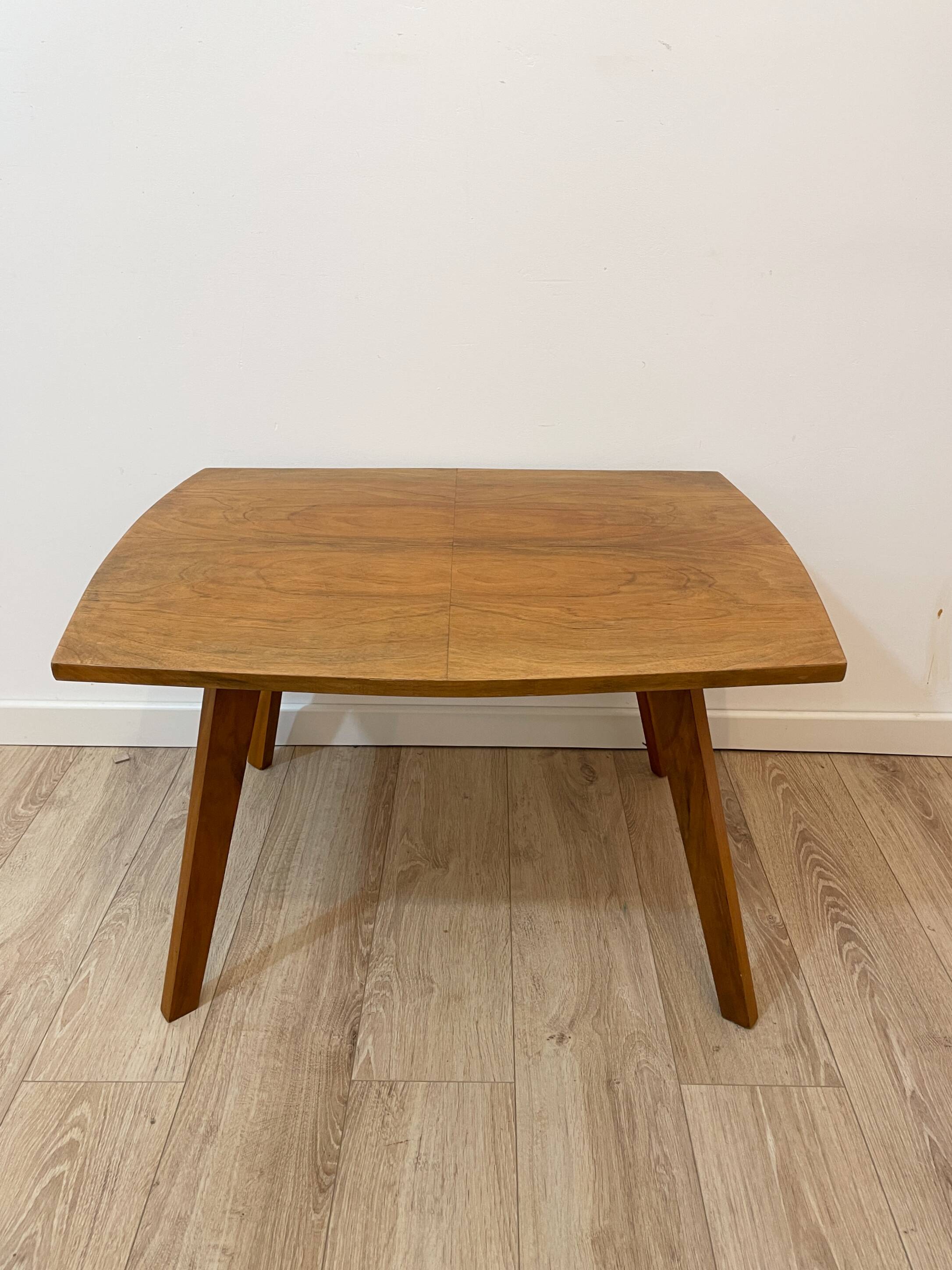 Solid wood coffee table, splayed legs - 1960s