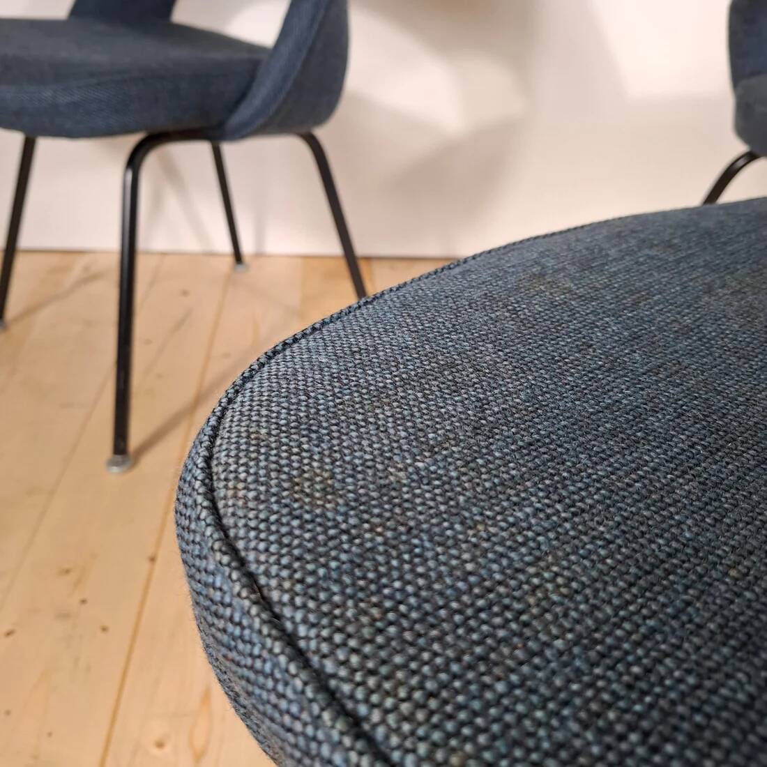 Set of 4 72CC Executive Eero Saarinen chairs for Knoll – Mid-Century Modern