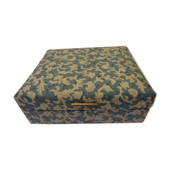 Sewing box