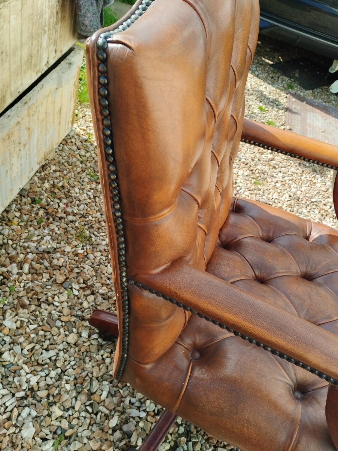 Chesterfield desk chair in antique leather
