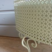 Jardinière en métal perforé années 50