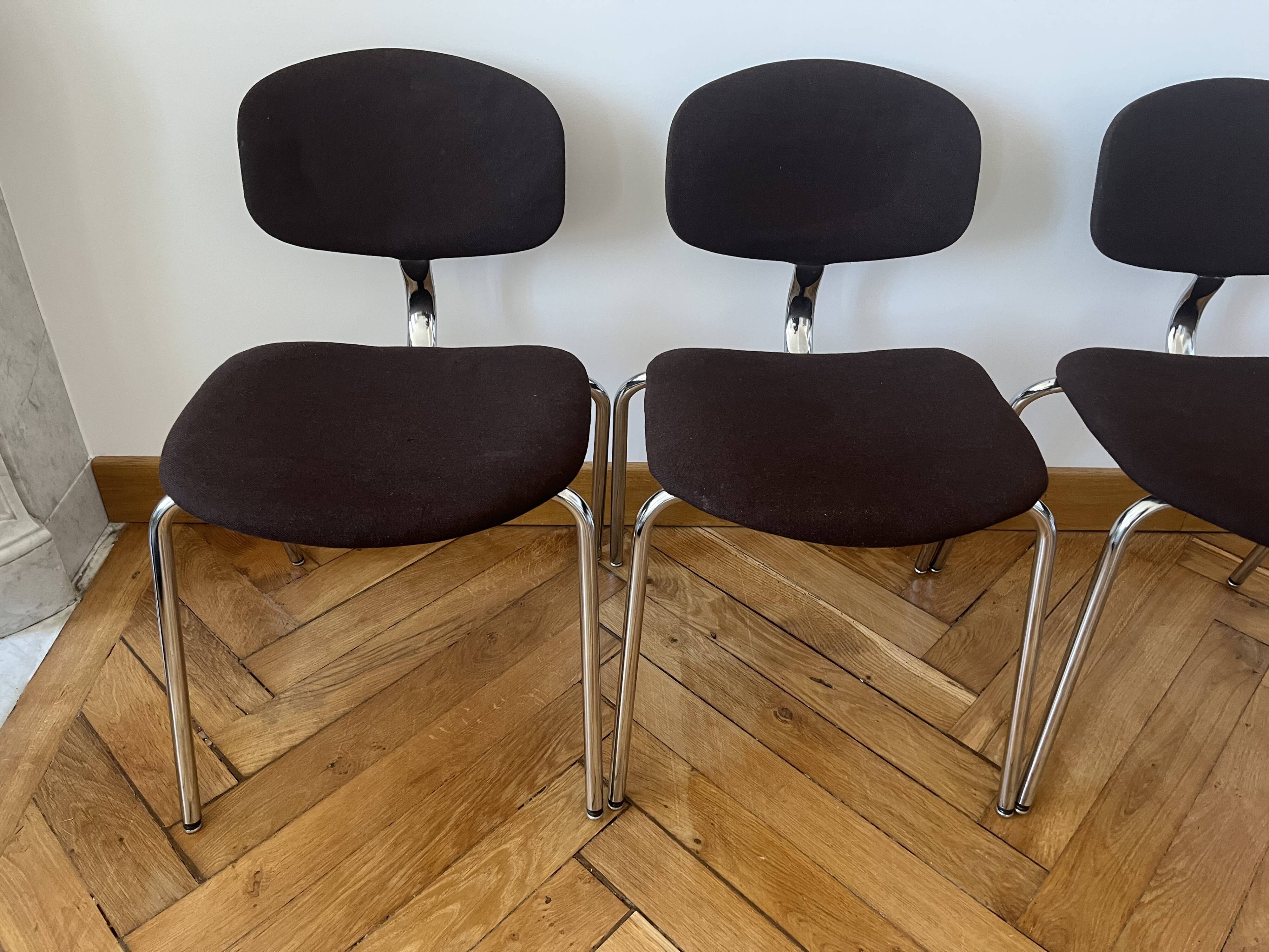 Set of 7 Steelcase Strafor chairs