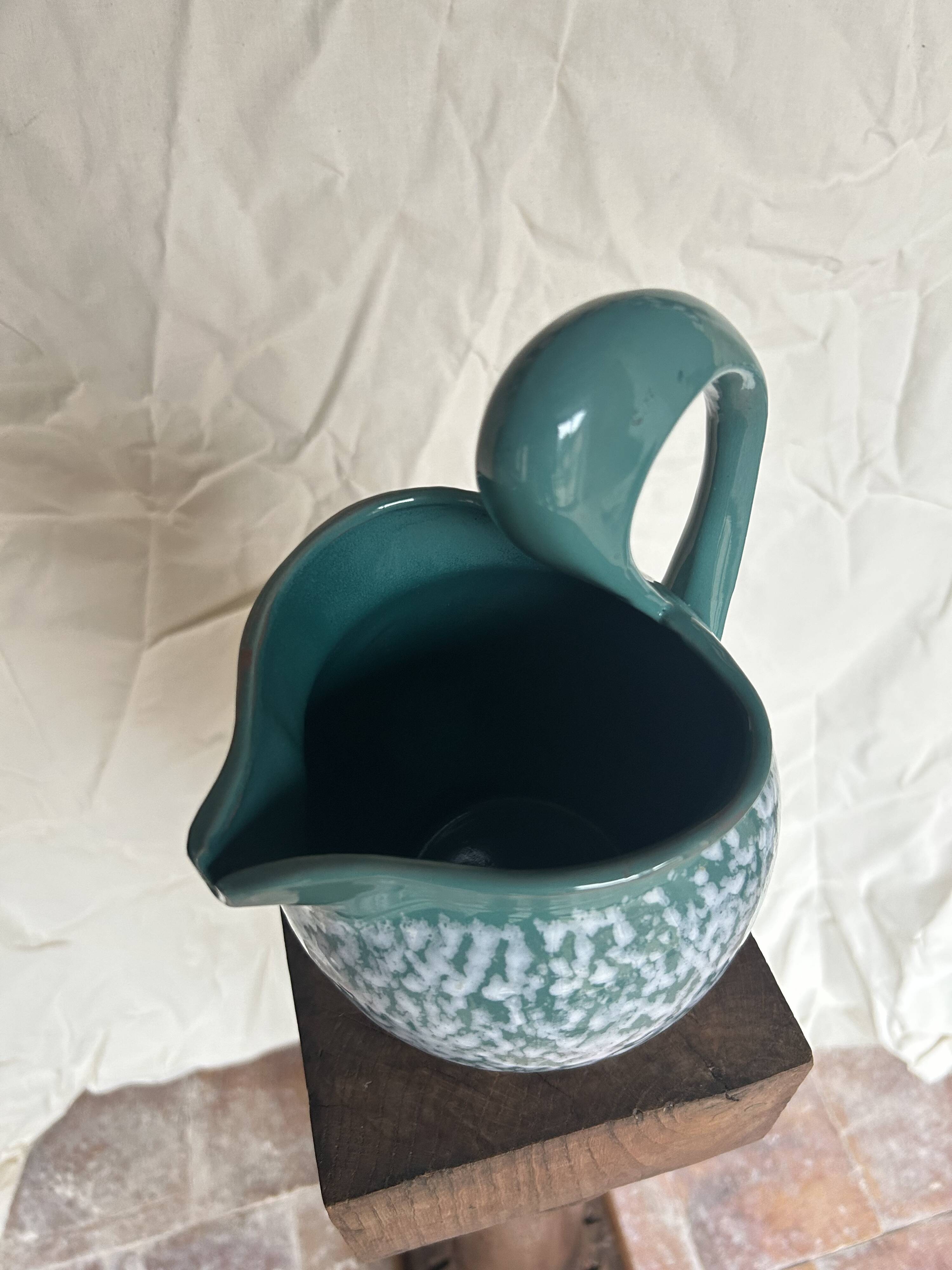 Free-form pitcher