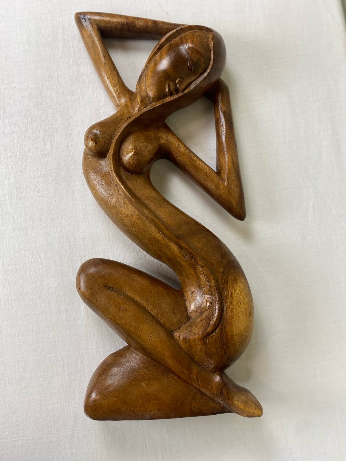 Sculpture courbes de femme