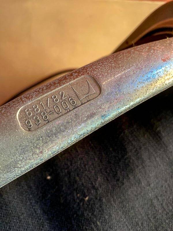 EA 216 armchair Herman Miller old edition