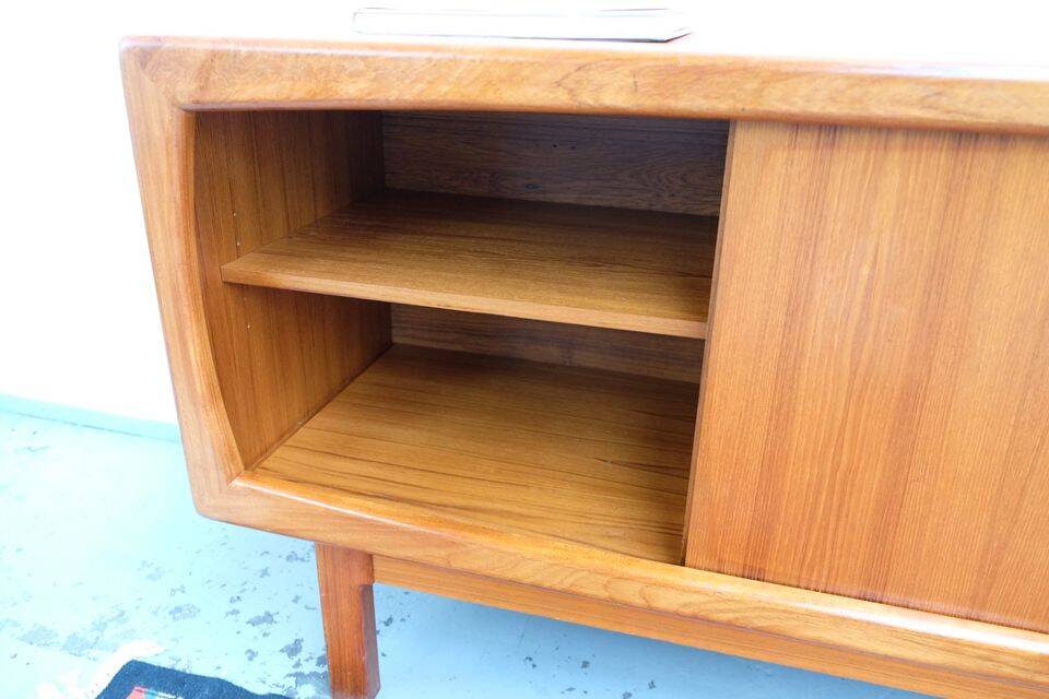 Buffet vintage danois HP Hansen en teck, années 60-70.