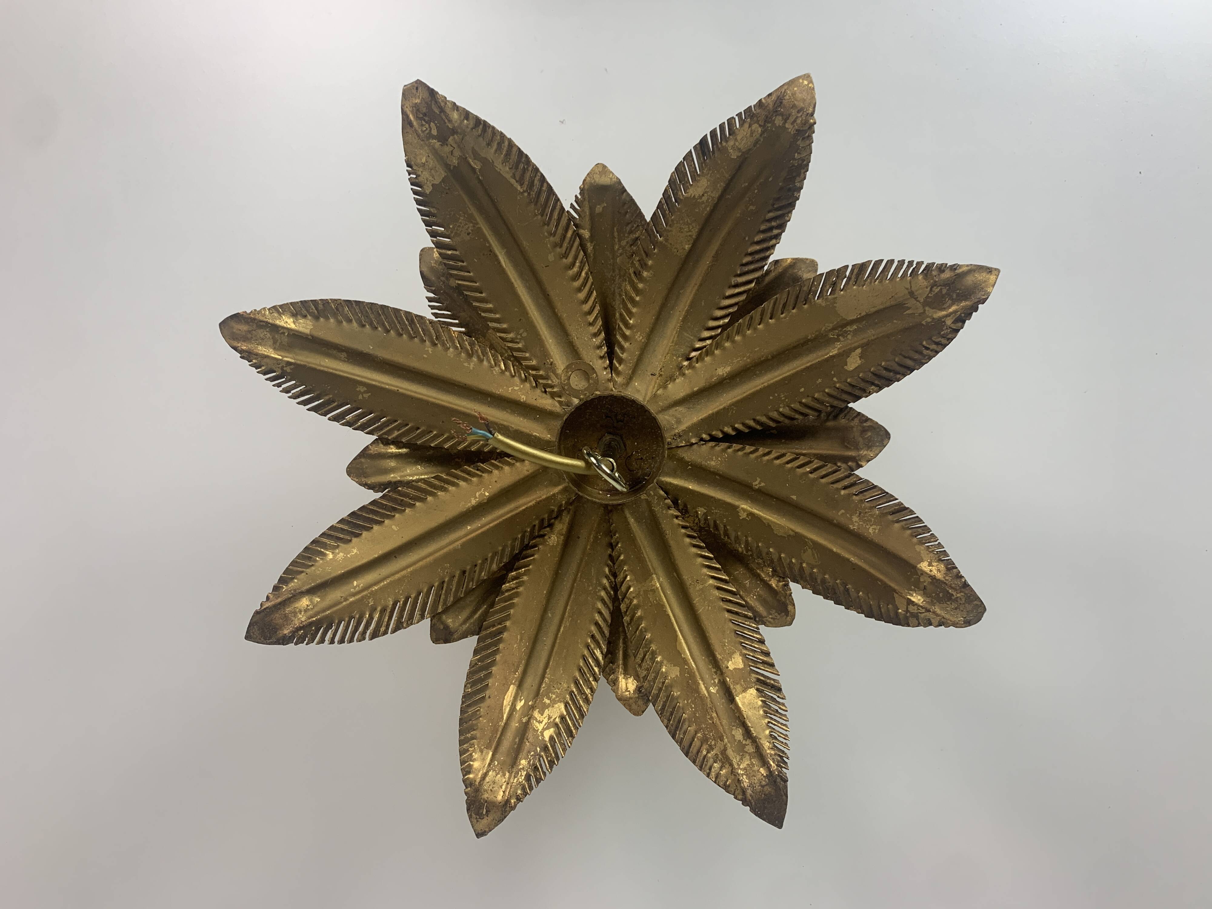 Paire de plafonniers florentins en laiton de style Hollywood Regency par Hans Kogl, années 1960