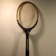 Tennis racket