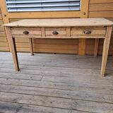 Farmhouse table