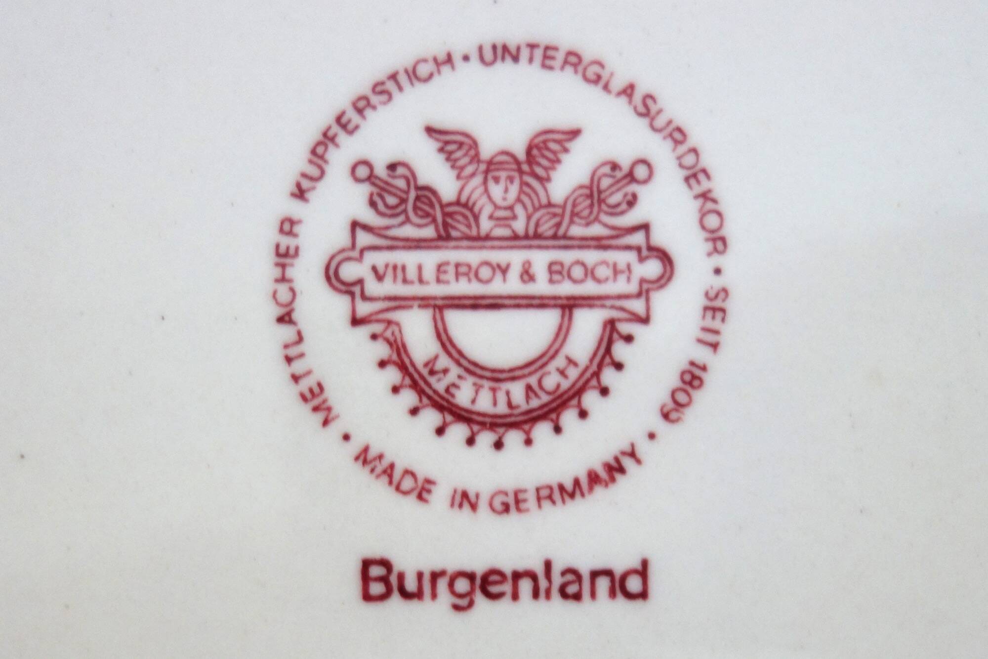 3 plates Villeroy & Boch model Burgenland red