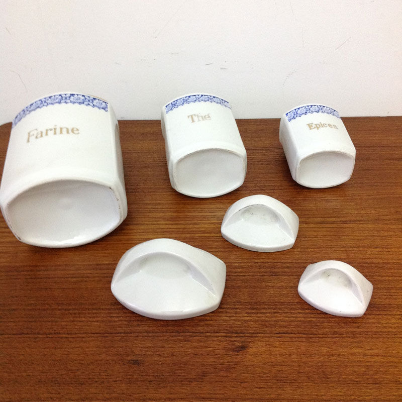 Series of 3 old pots