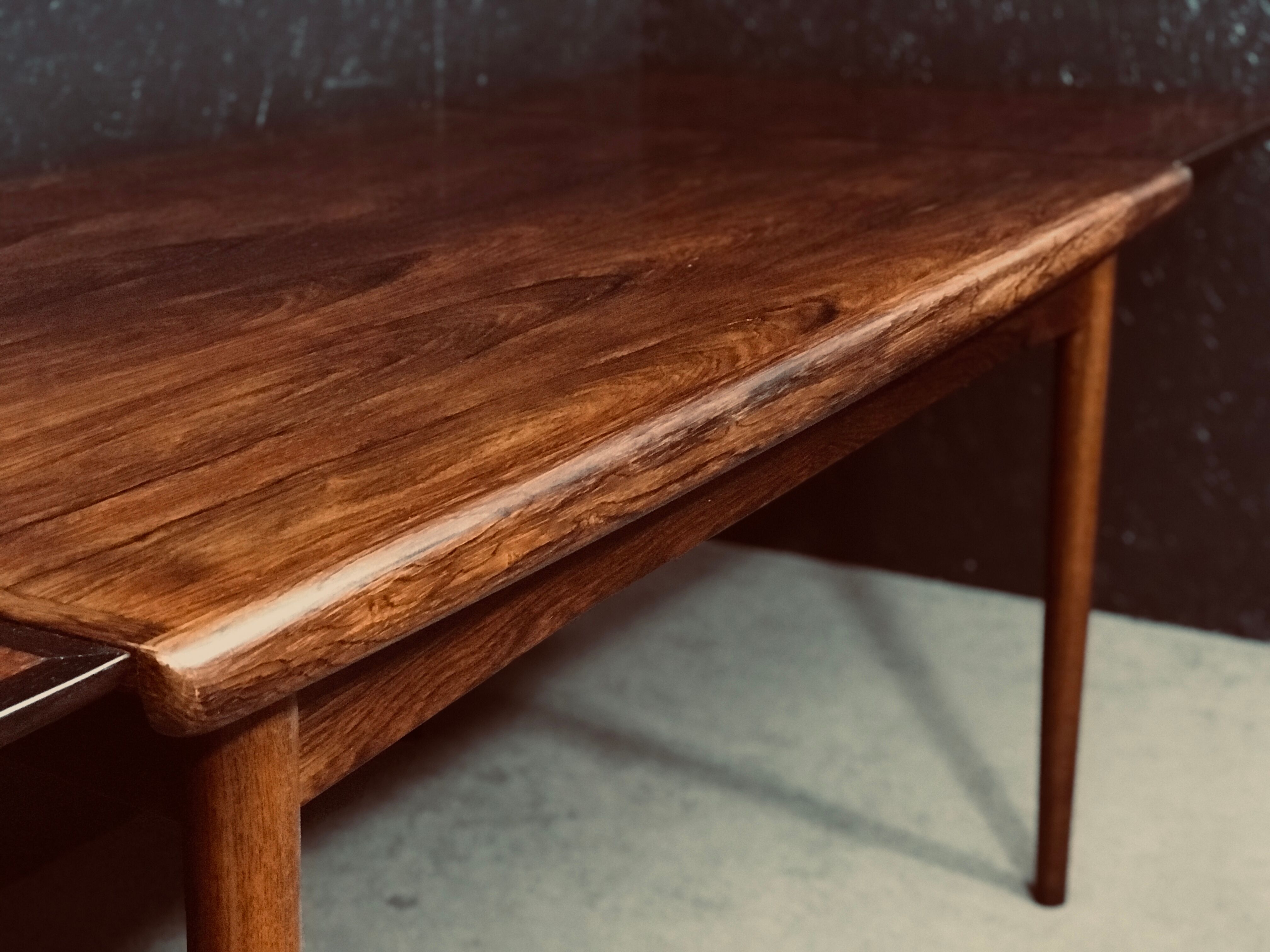 Mid-century danish rosewood extending table.