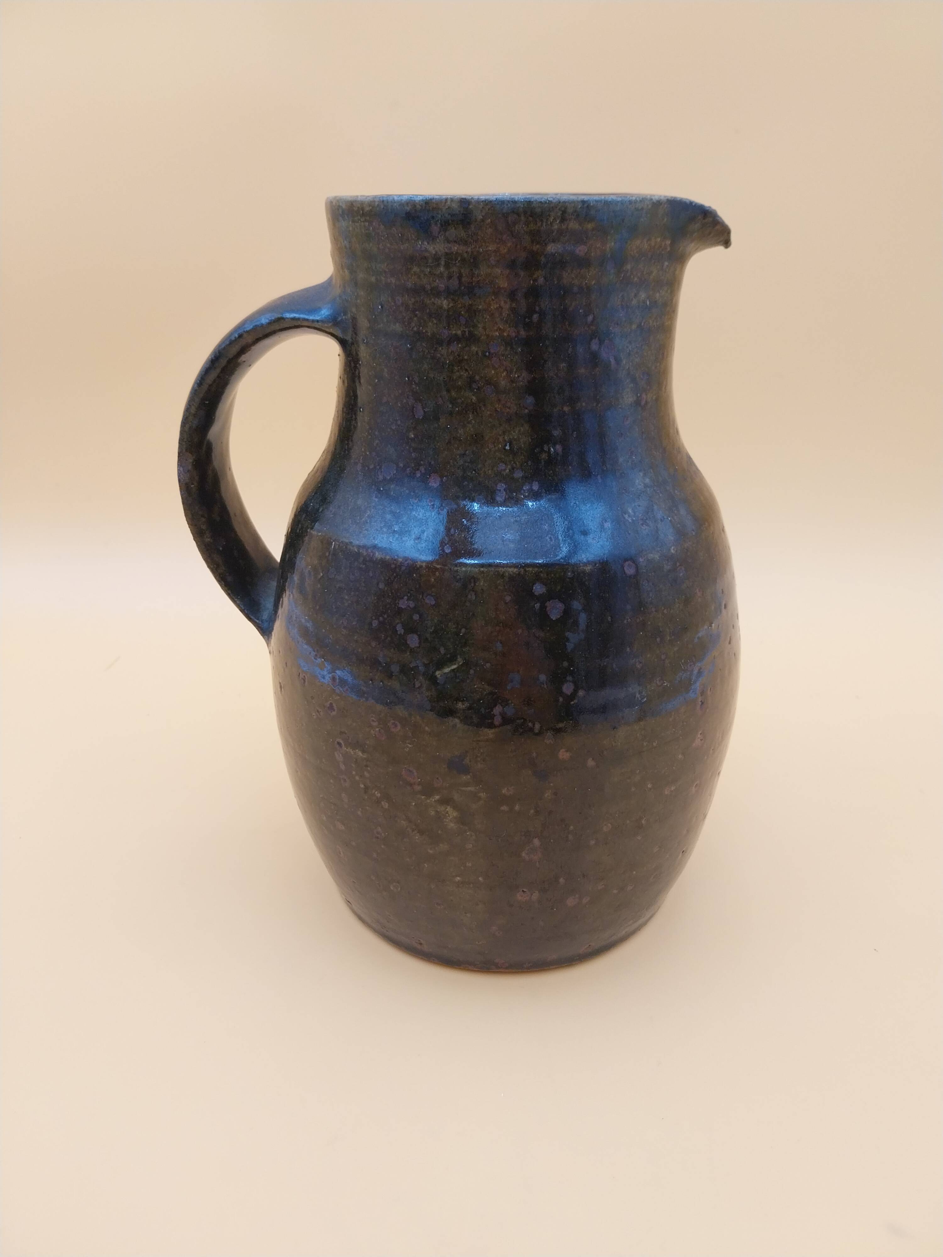 Pichet en grès de Puisaye signé Daniel Raimboux