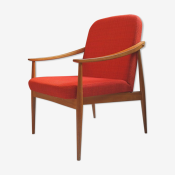 The 1960s Scandinavian Chair Red