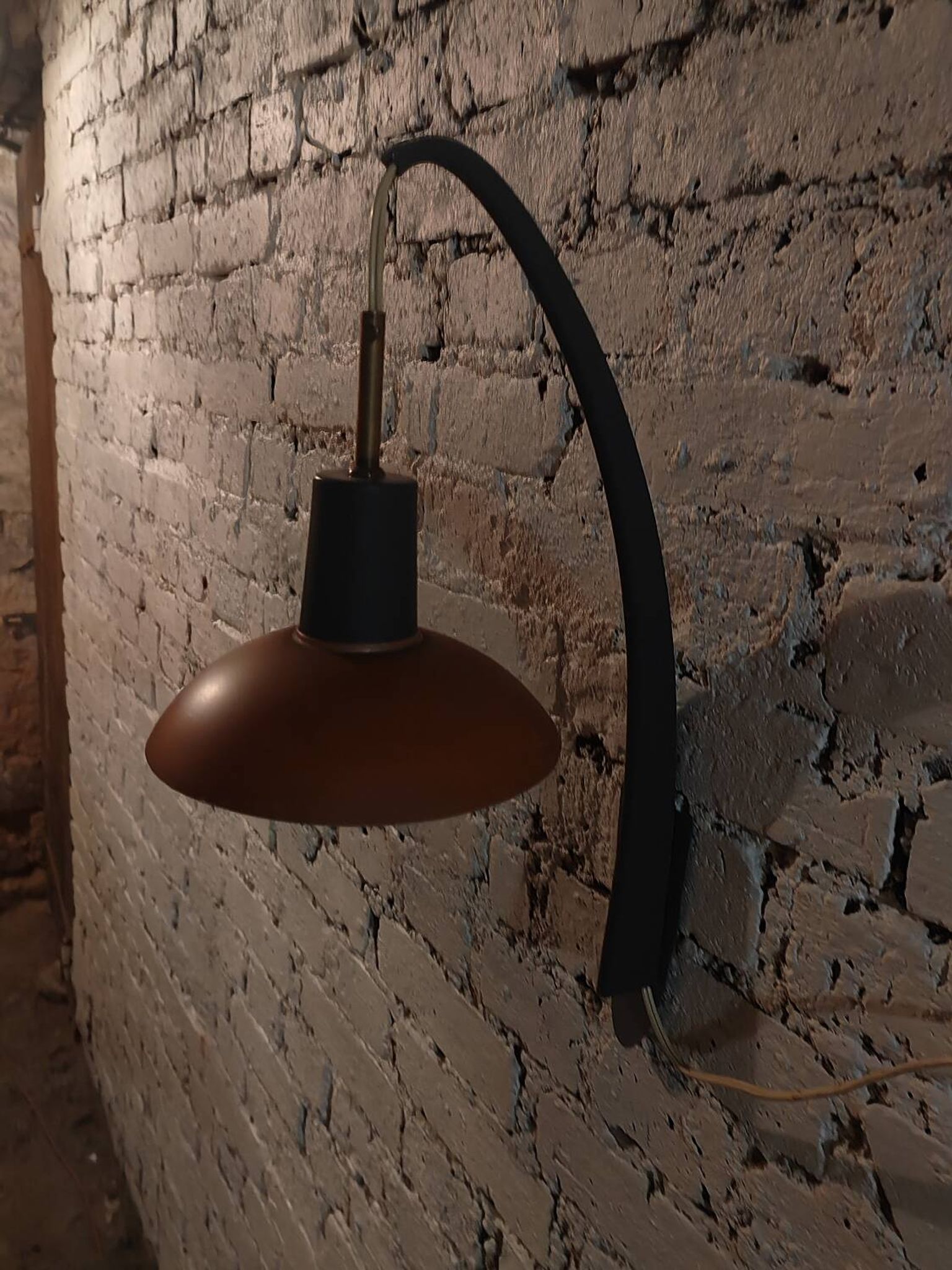 Philips Louis Khalf wall light