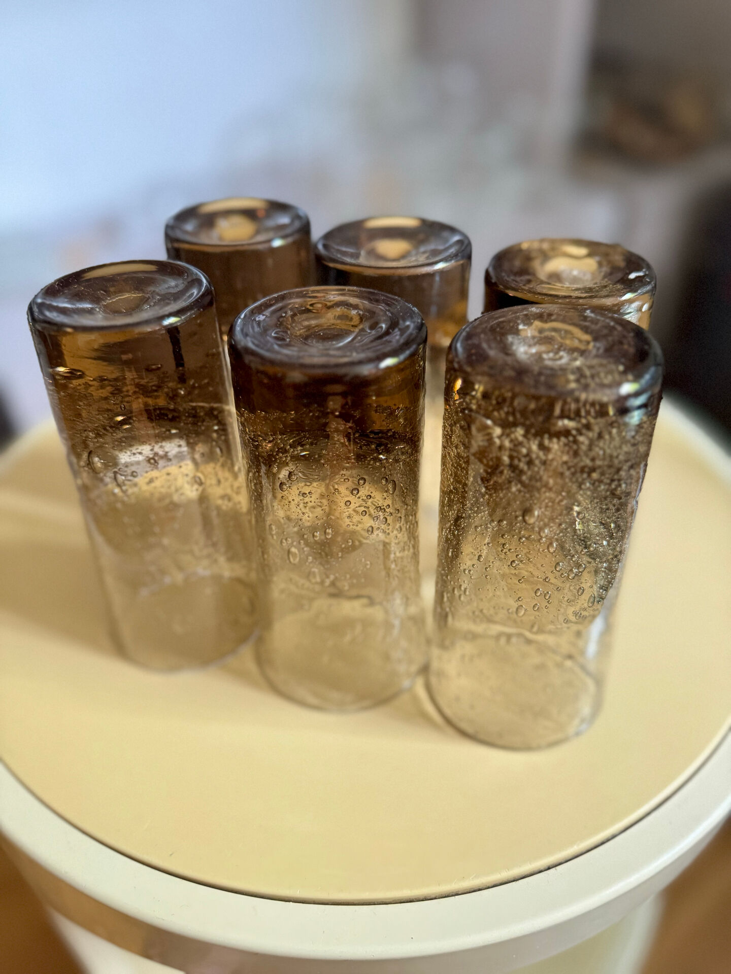 Verres tubes en verre soufflé fumée