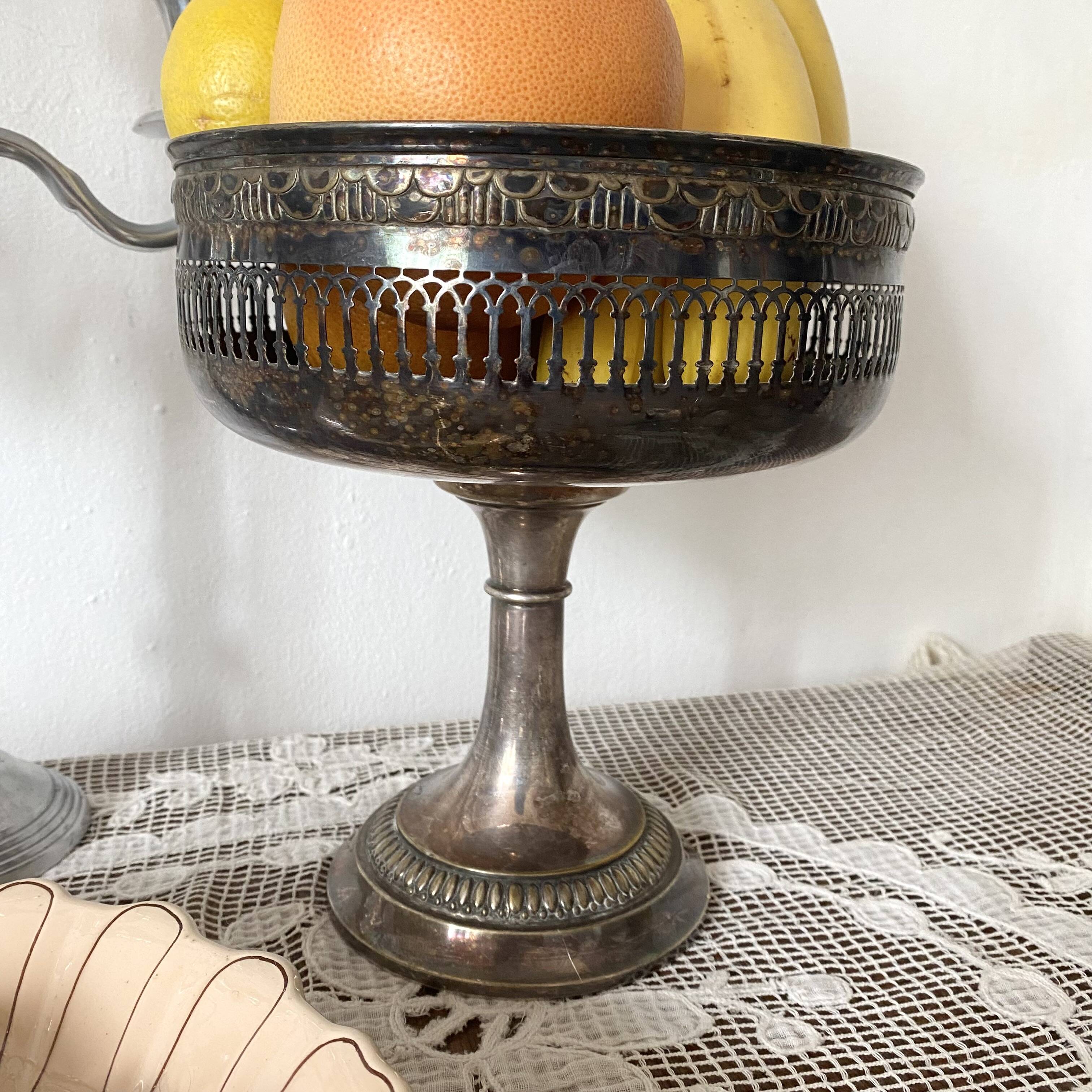Silver-plated metal footed bowl