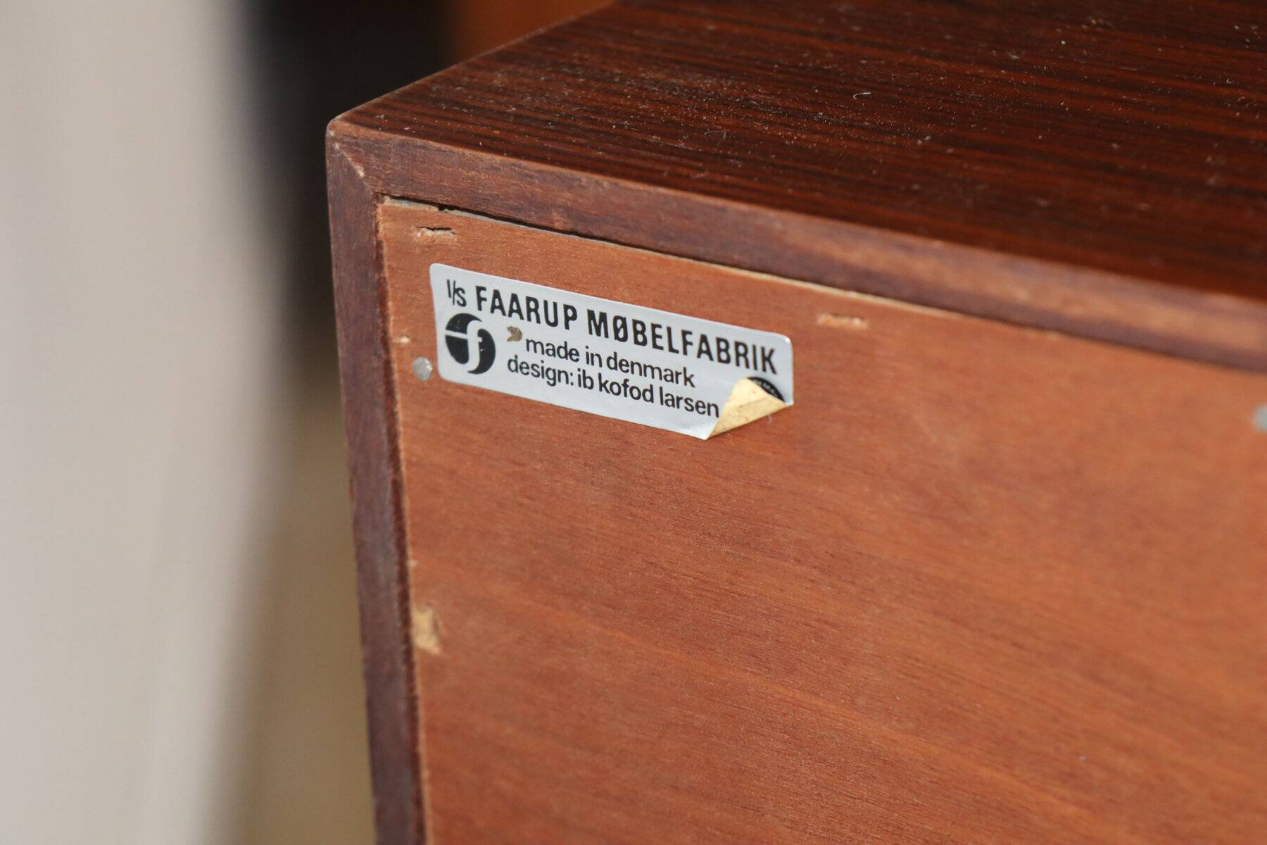 Low Scandinavian sideboard in rosewood – Ib Kofod Larsen – Denmark 1960