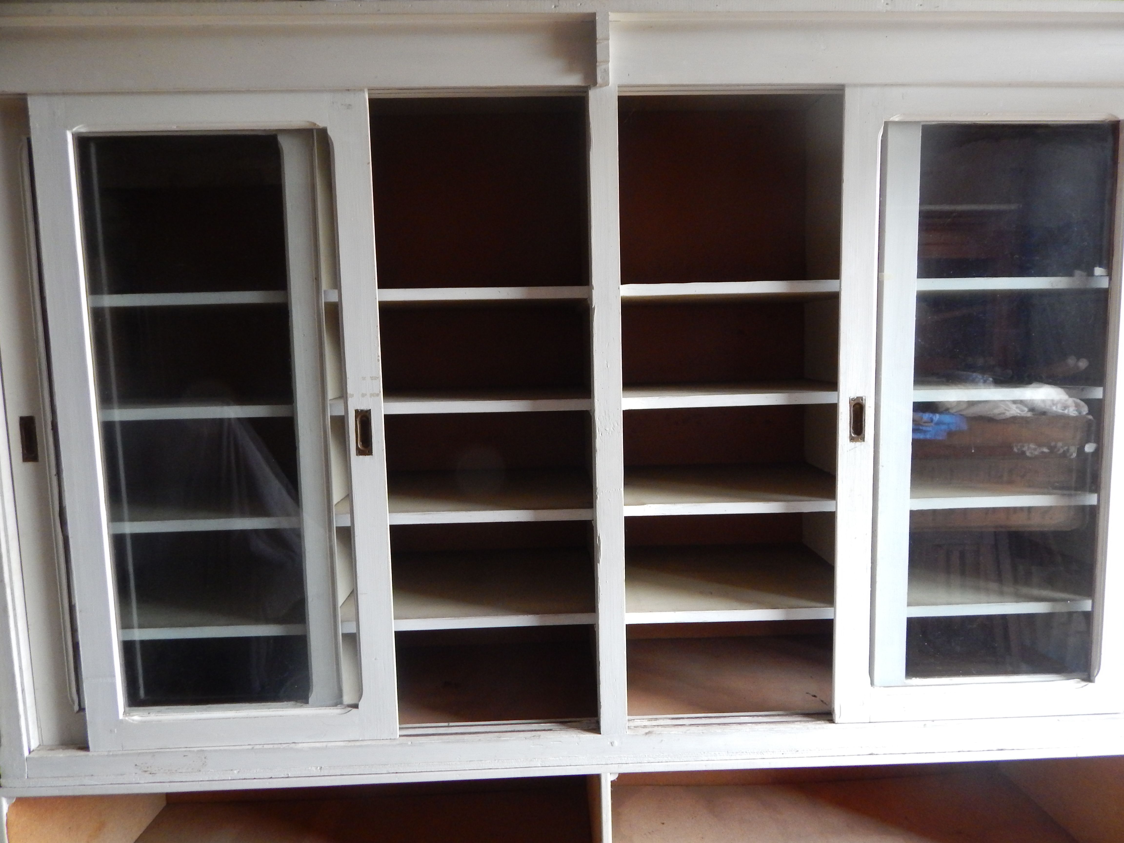 Old showcase of trade has doors sliding 1900s