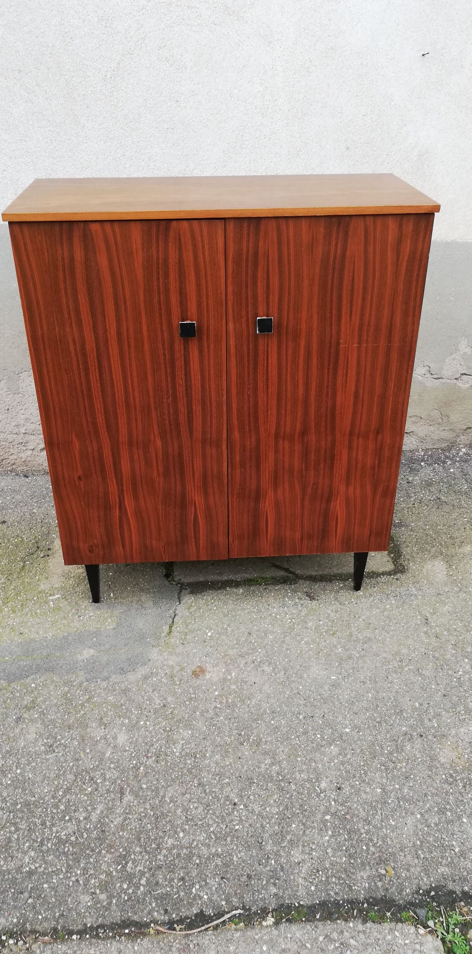 Vintage 2-door buffet