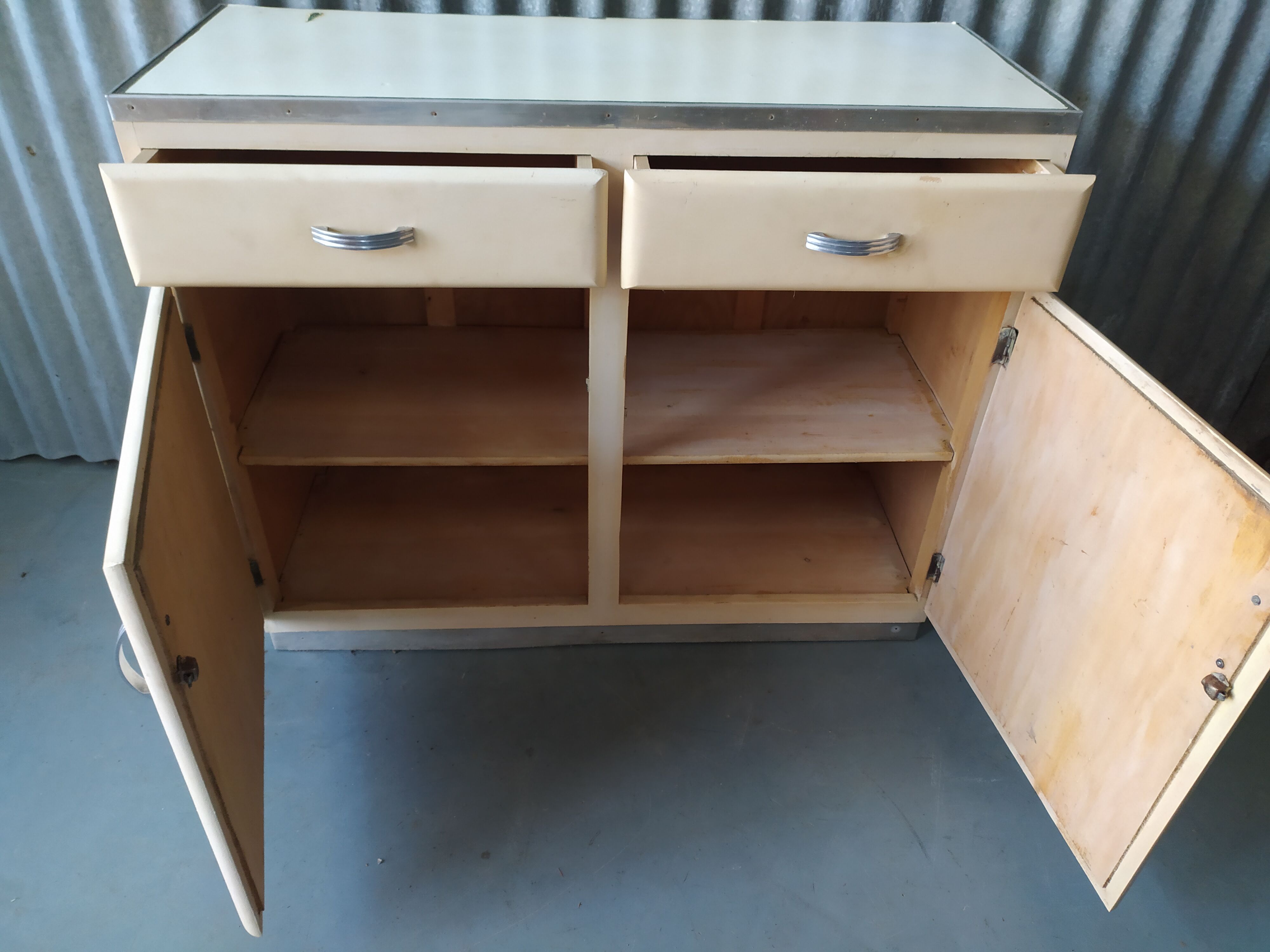 Vintage mado low buffet