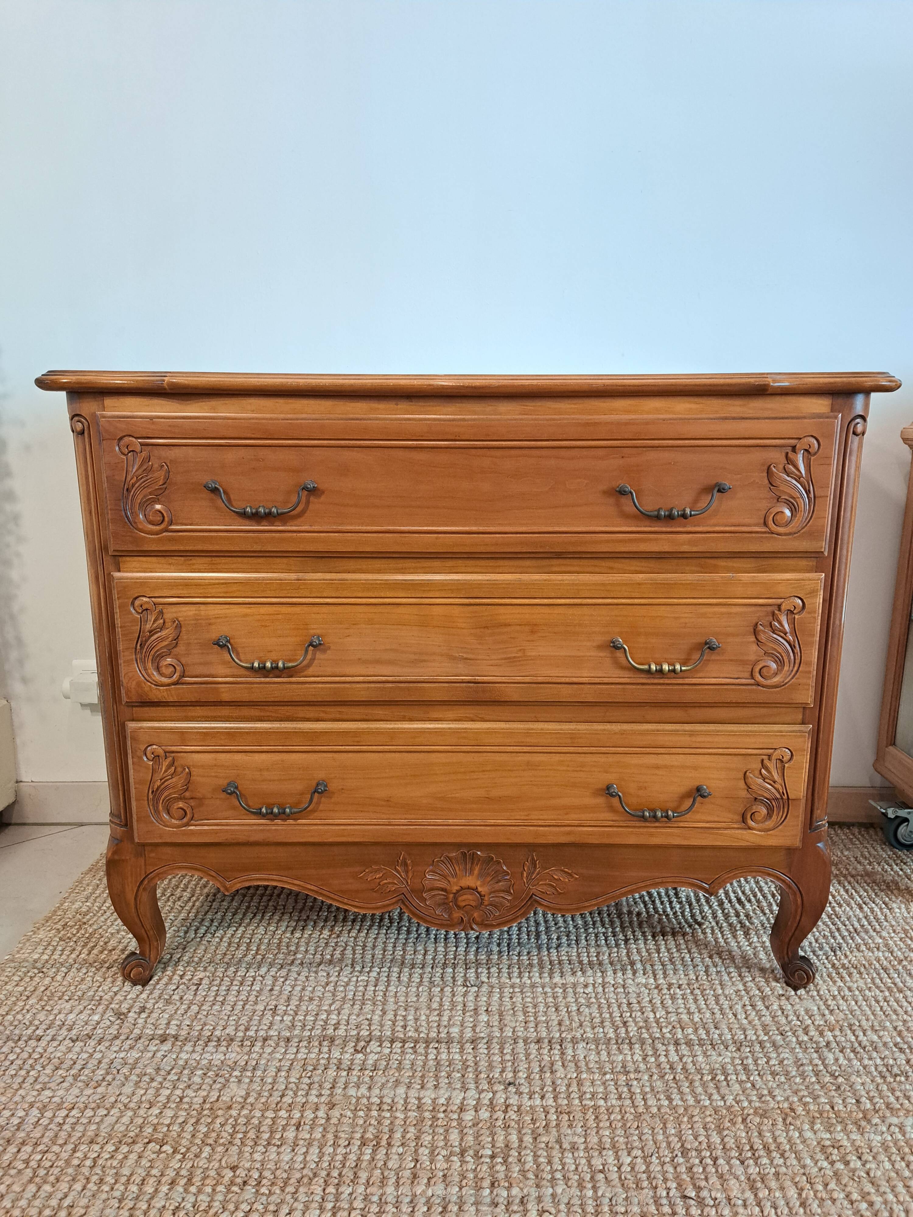 Commode de style Louis XV