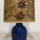 Lampe en grès émaillé bleu indigo et résine vers 1960
