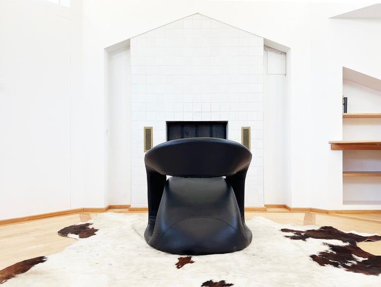 Sculptural chaise longue 80s