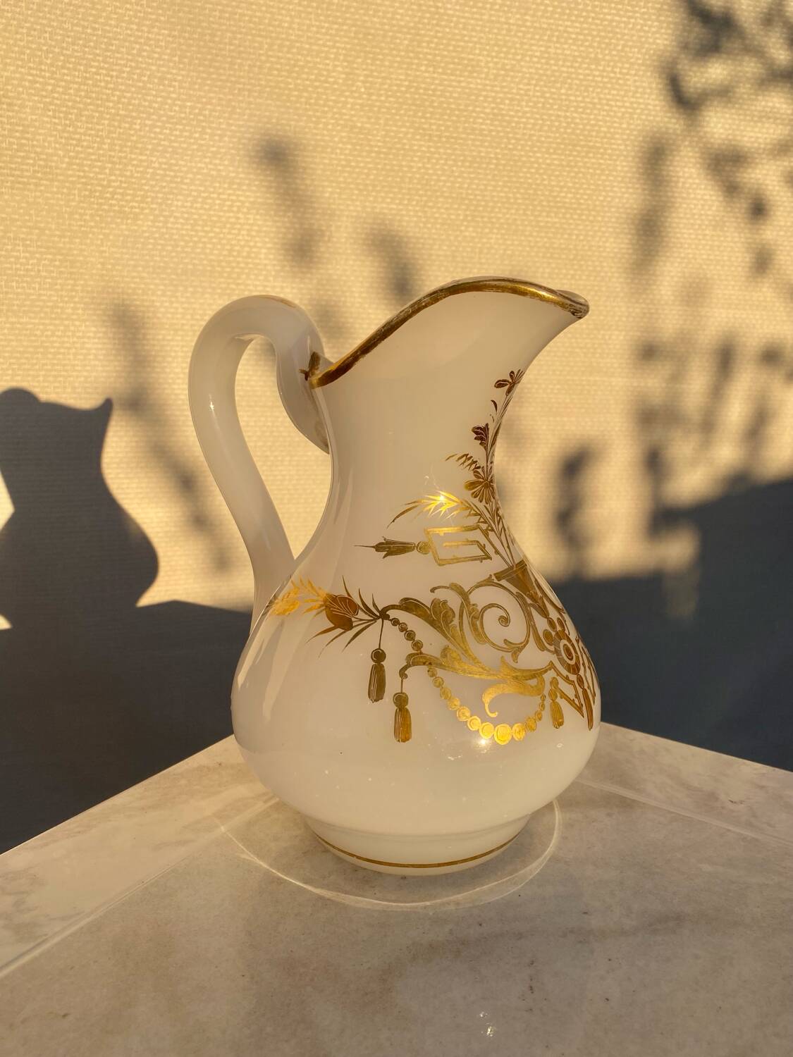 Ancien broc en opaline napoleon III