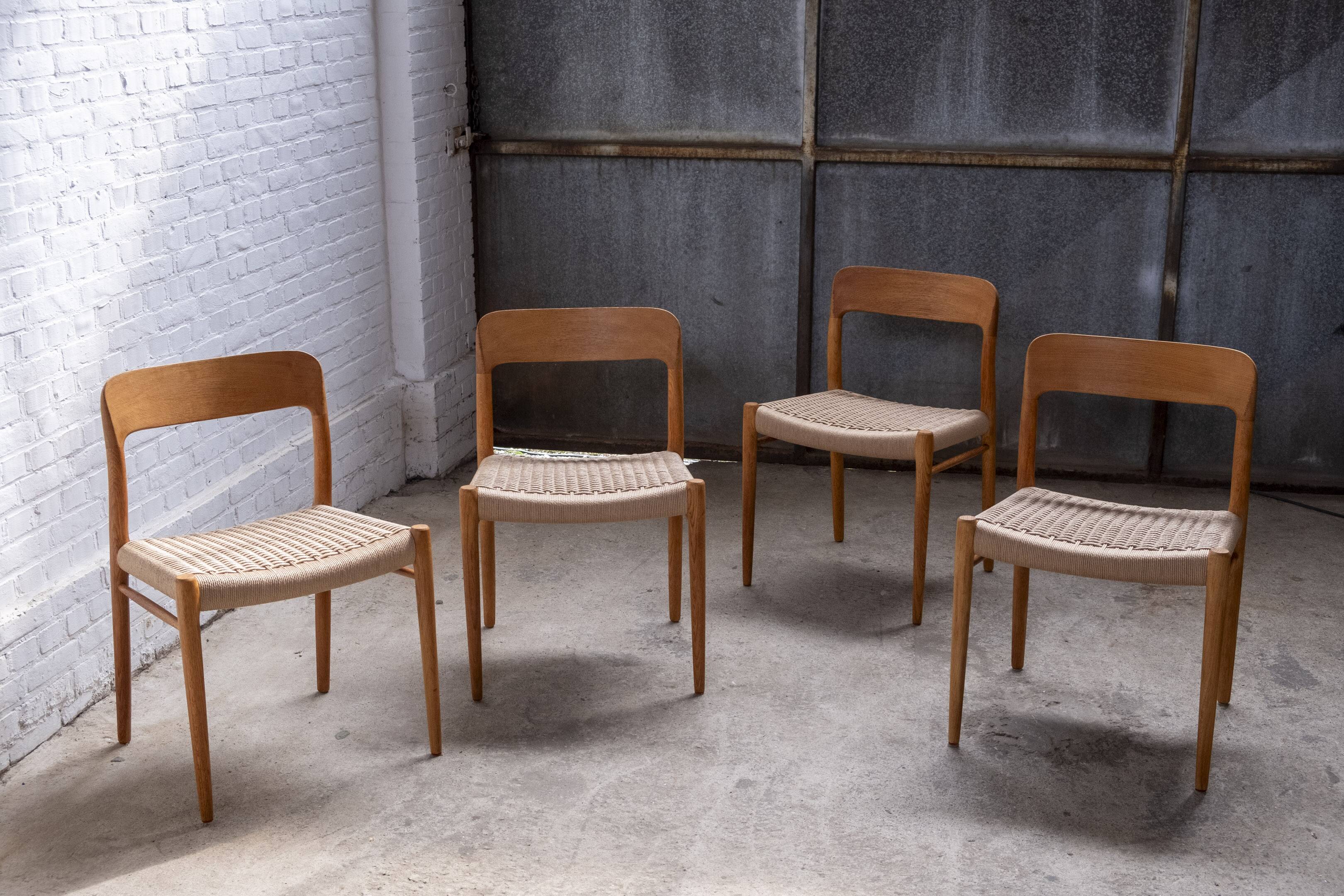 4x Niels Møller chair Model 75 in Oak, 1960s Denmark