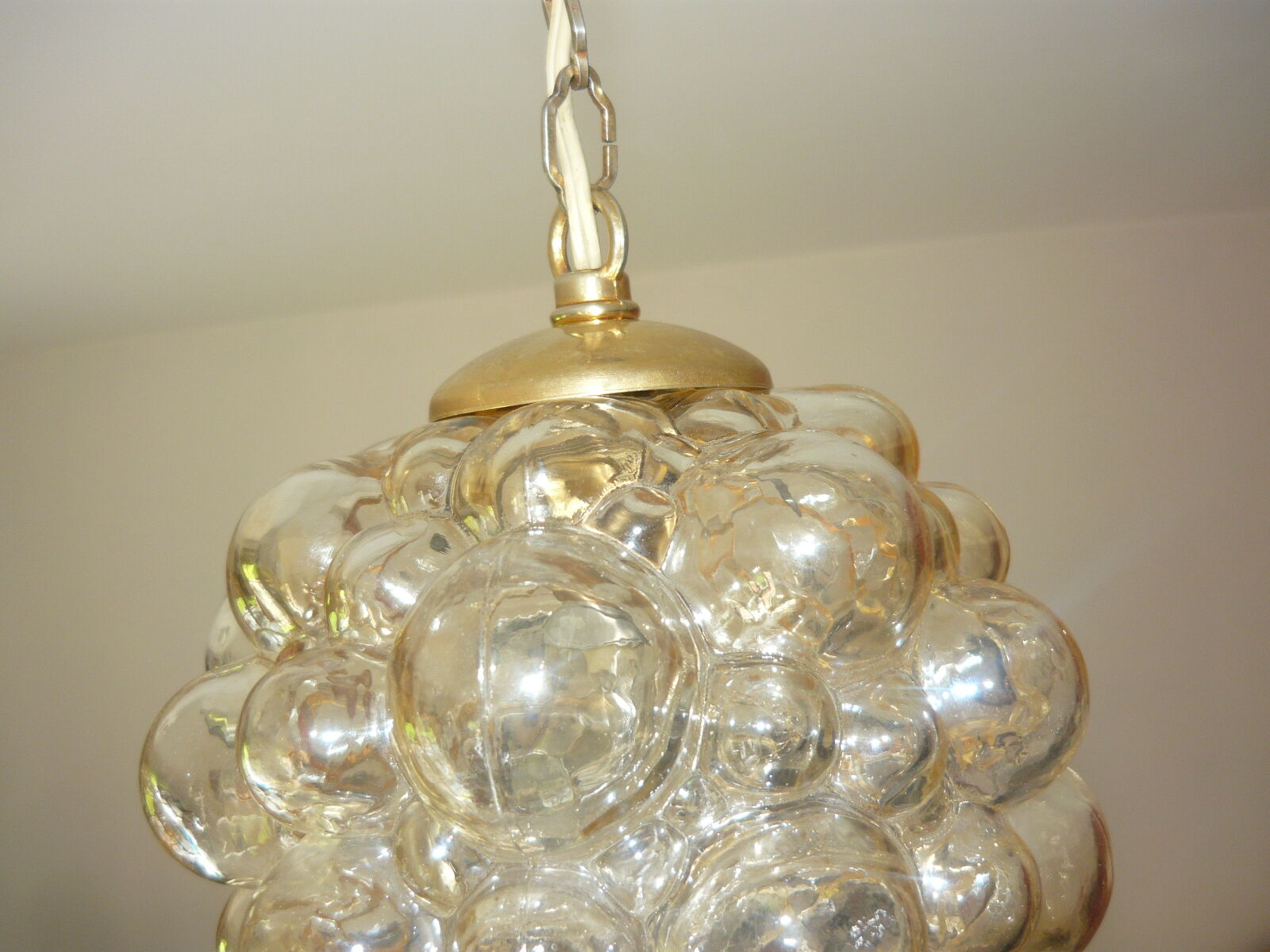 Bubble suspension by Helena Tynell 1960