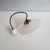 Suspension en opaline blanche, 1940