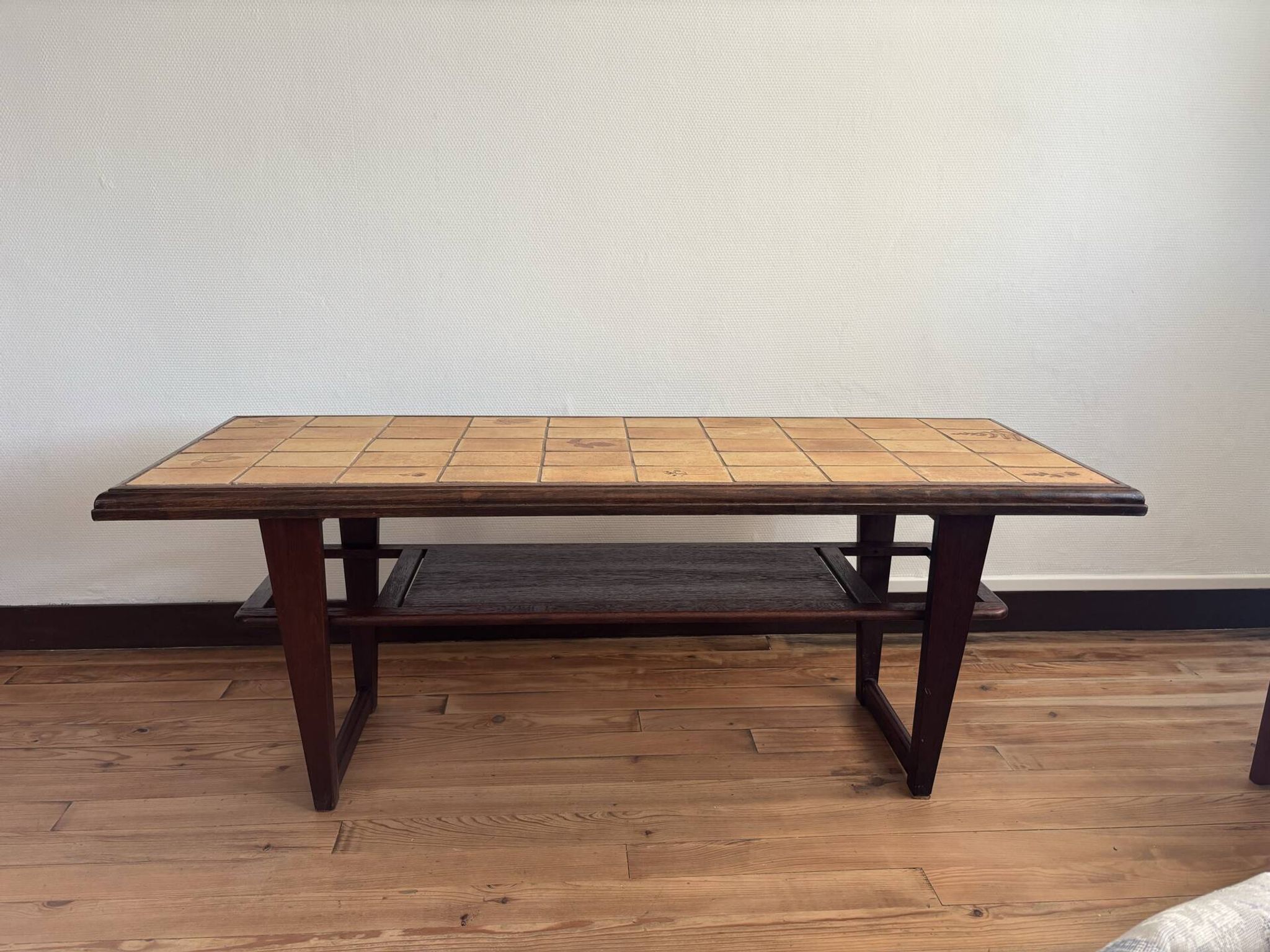 Herbarium coffee table