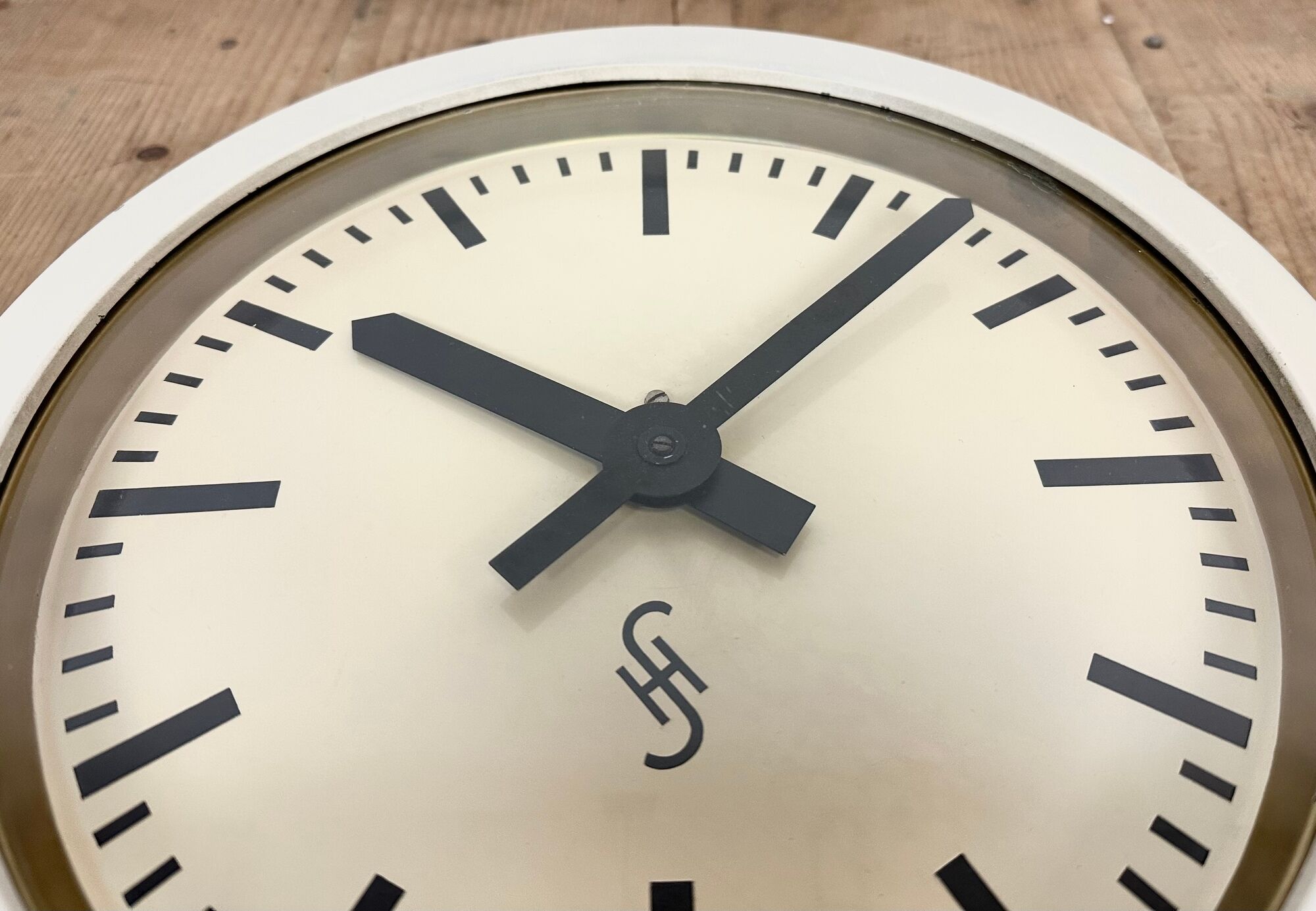 Beige industrial factory wall clock from Siemens, 1950s