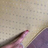 Small padded toad bench