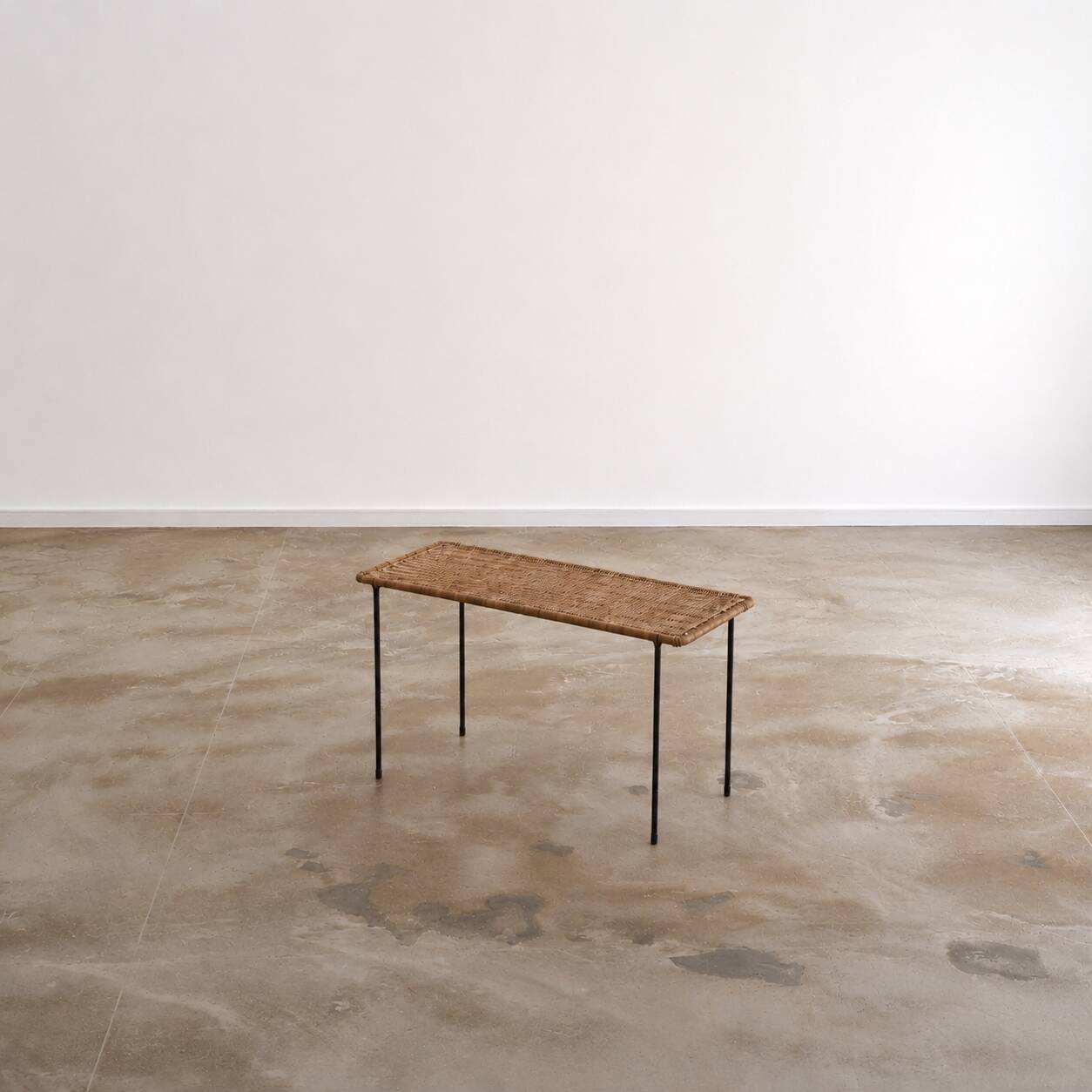 Table d'appoint rectangulaire en rotin Carl Auböck