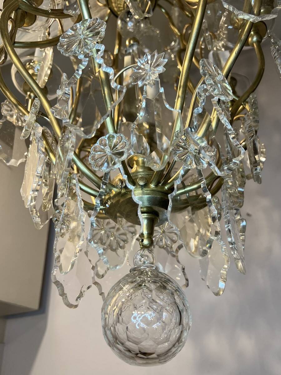 Crystal pendant chandelier