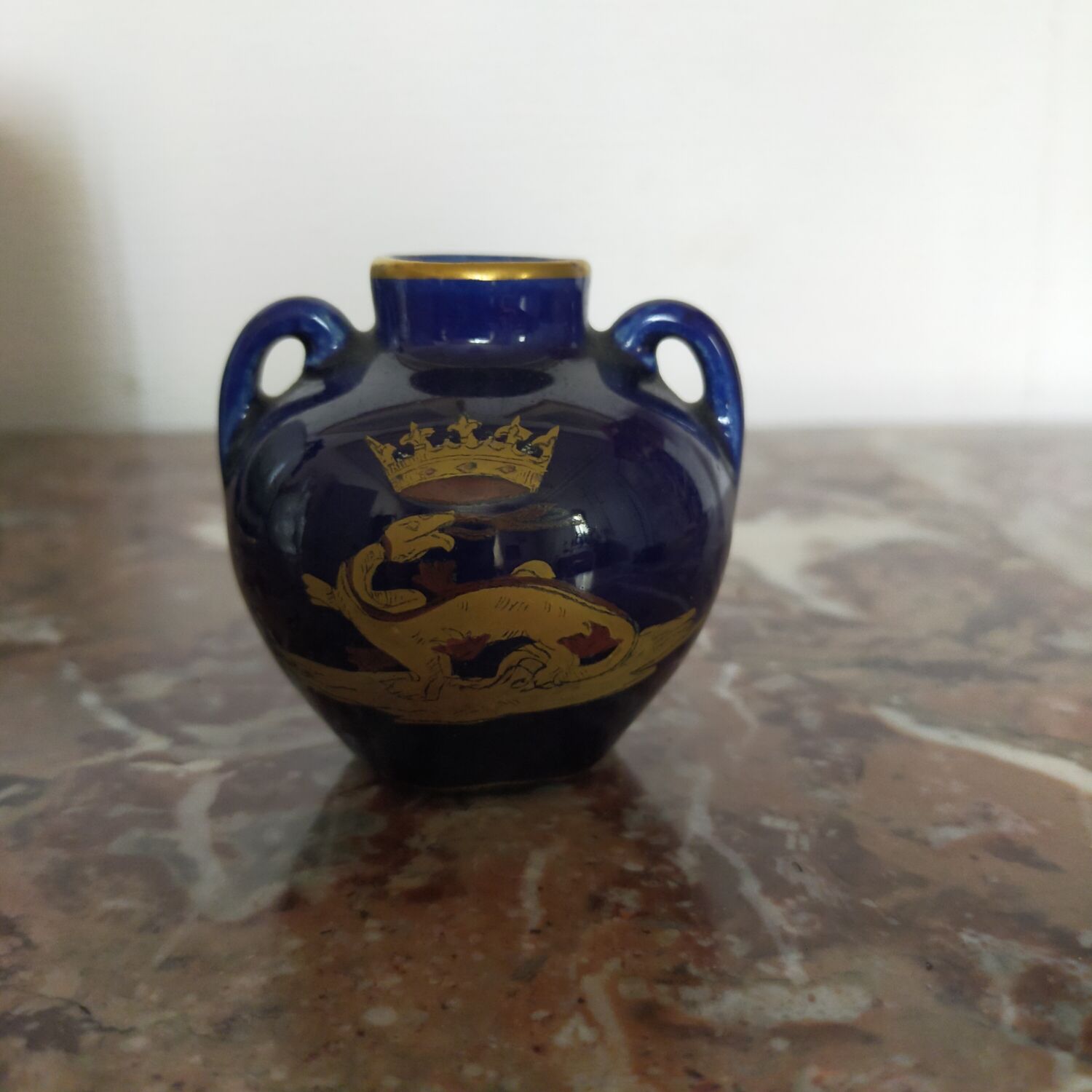 Small earthenware vase, Blue of Tours