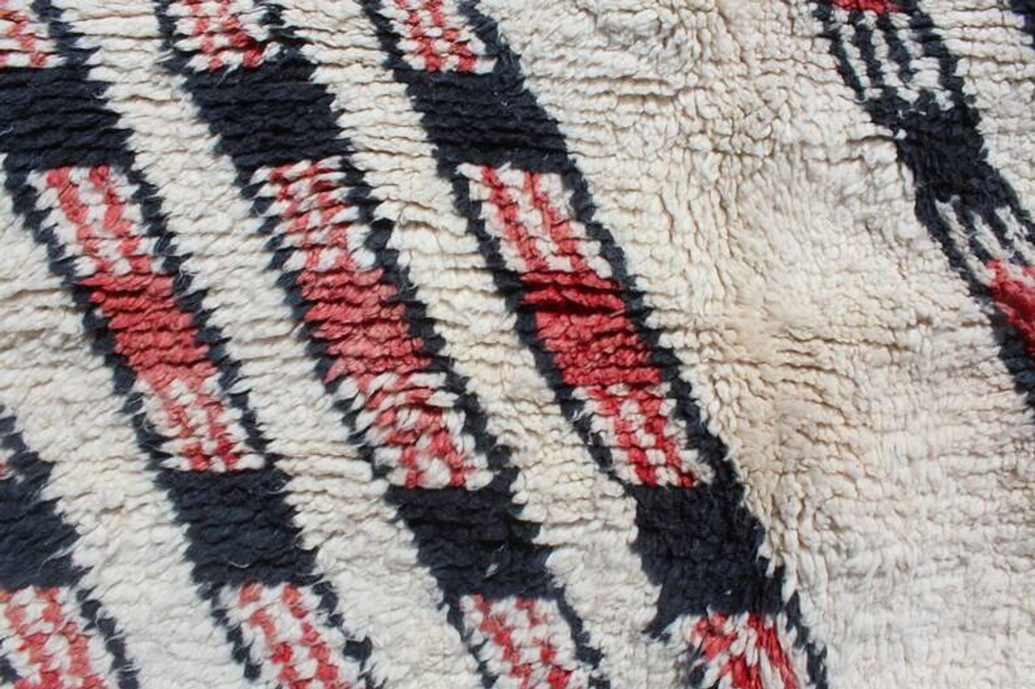 Berber Moroccan rug 250cm x 150cm