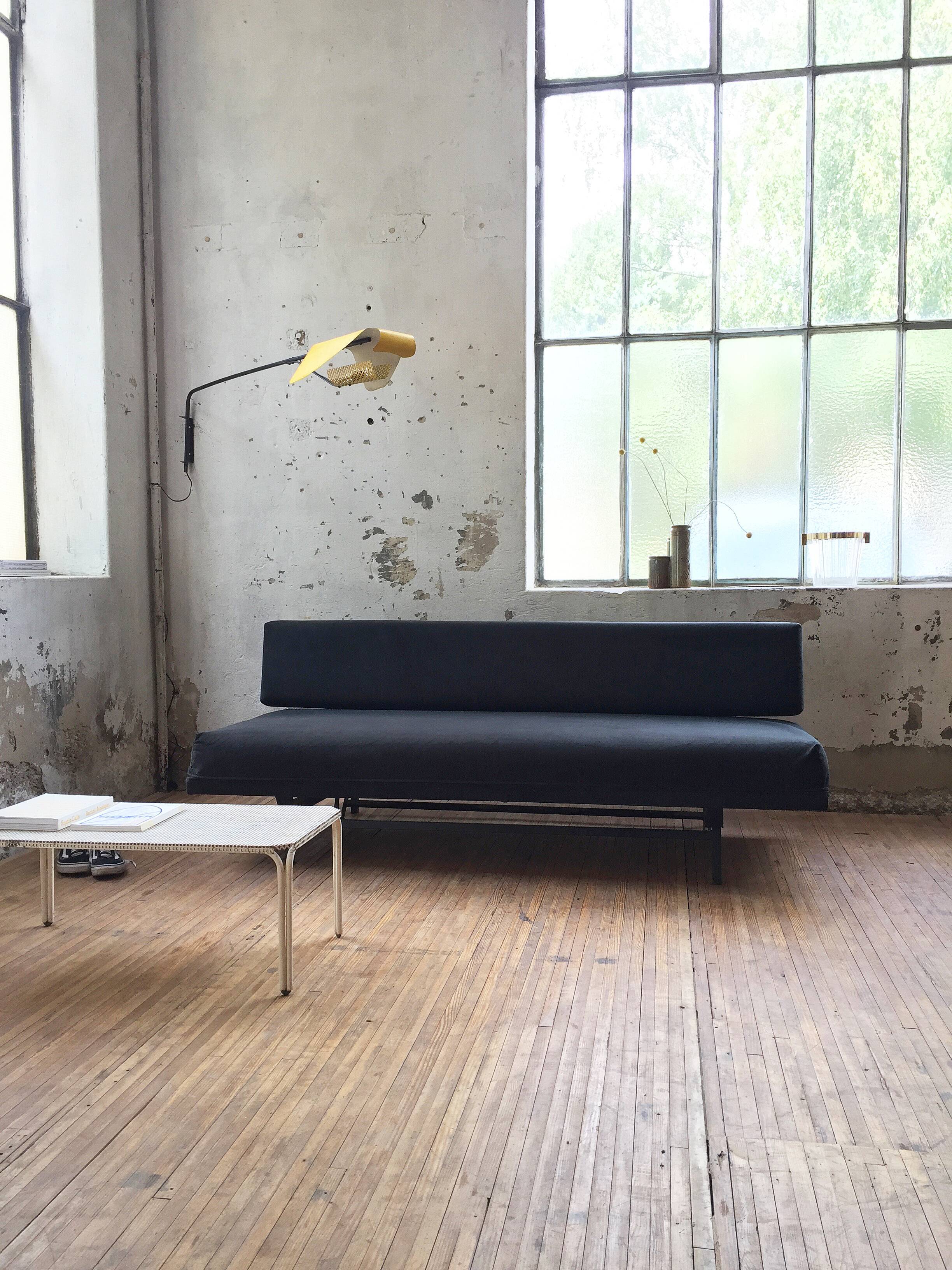 André Simard bench sofa for Airborne