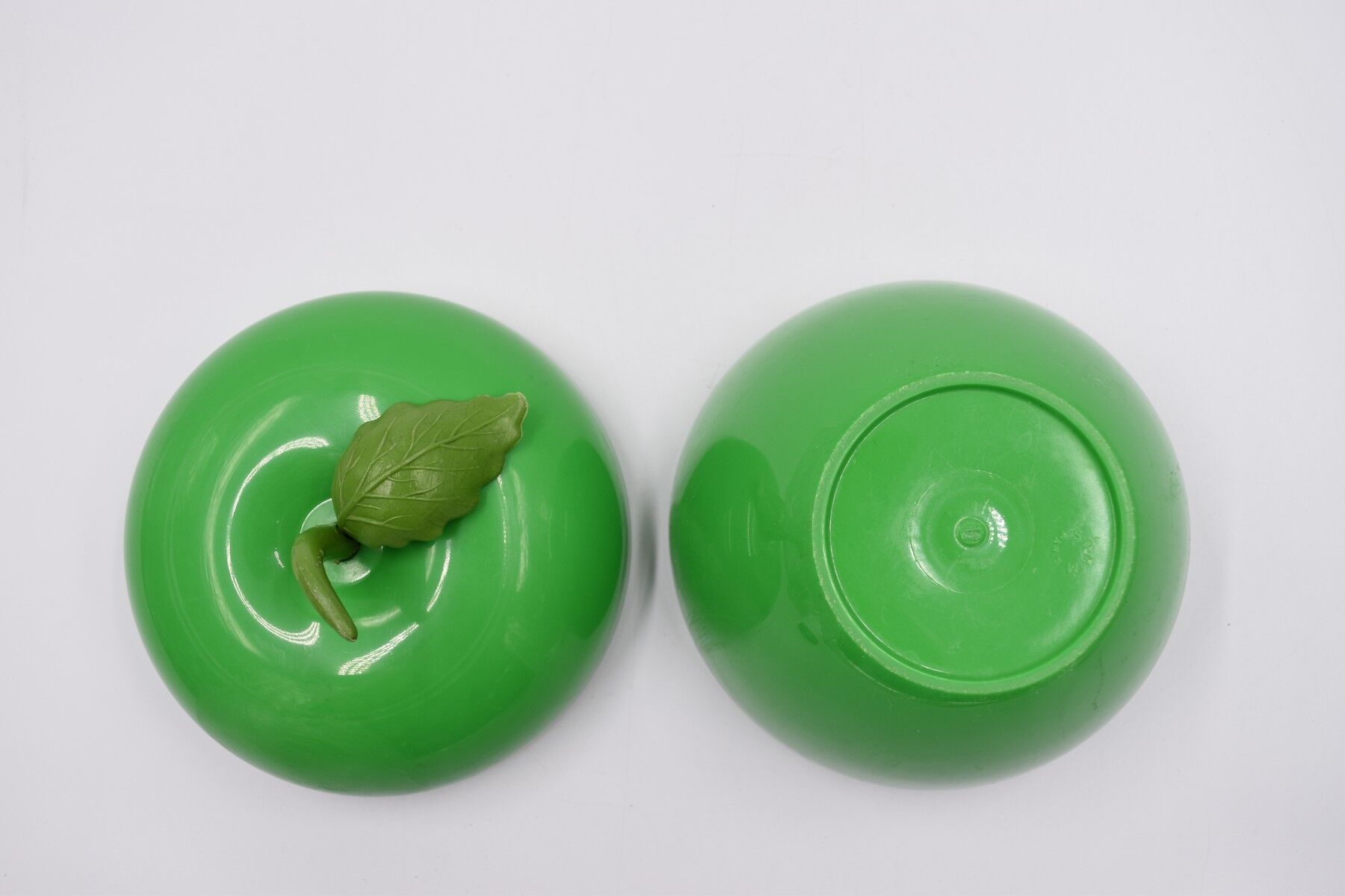 Vintage ice bucket in the shape of a green apple