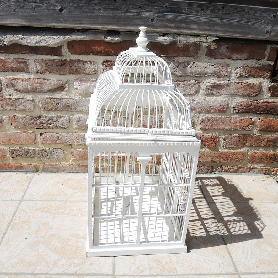 Ancienne cage à oiseau décorative en bois blanc