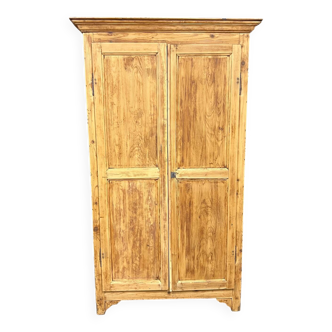 Armoire parisienne en pitchpin