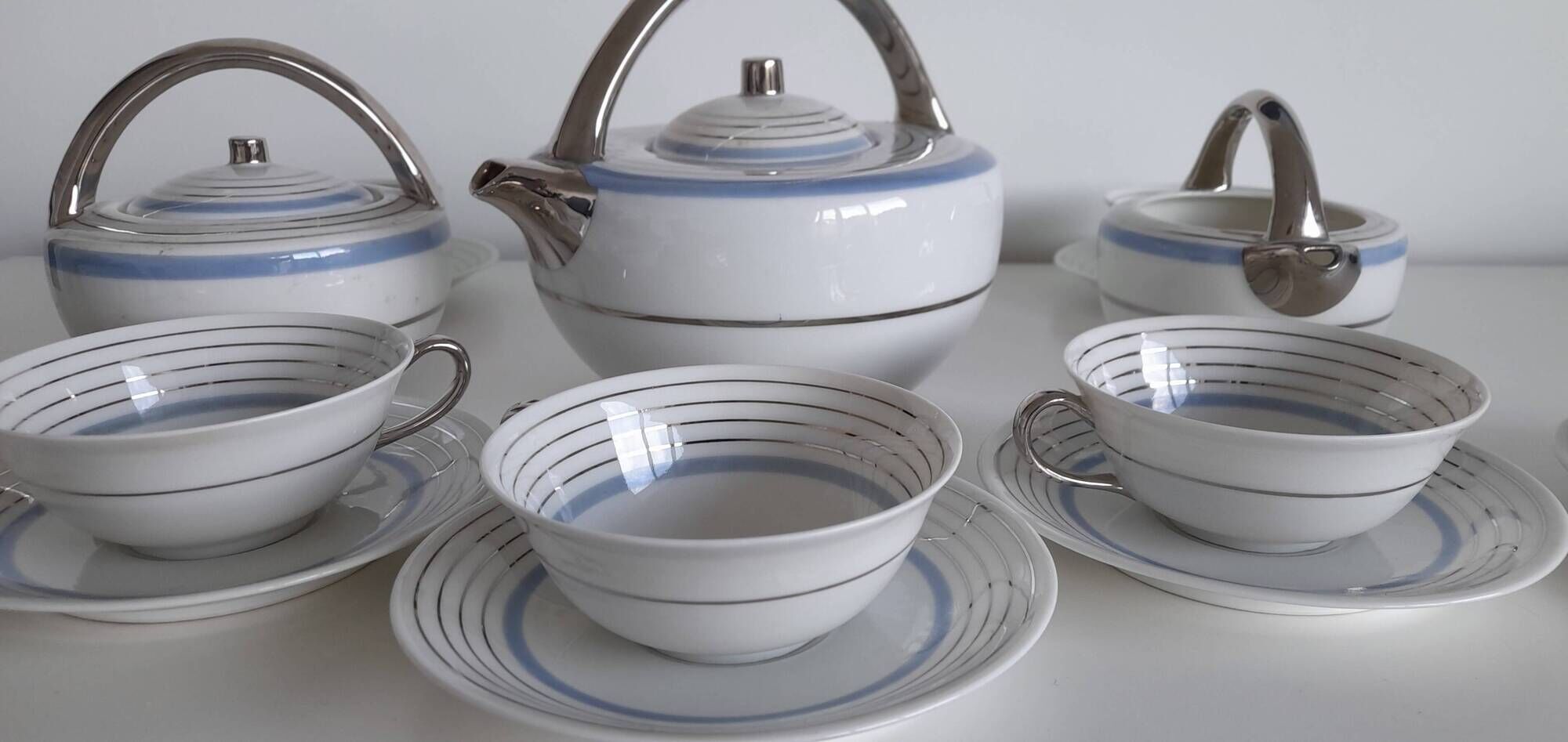Art Deco tea and coffee service in Limoges porcelain Charles Arenfeld