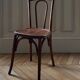 Chaises de style bistrot parisien