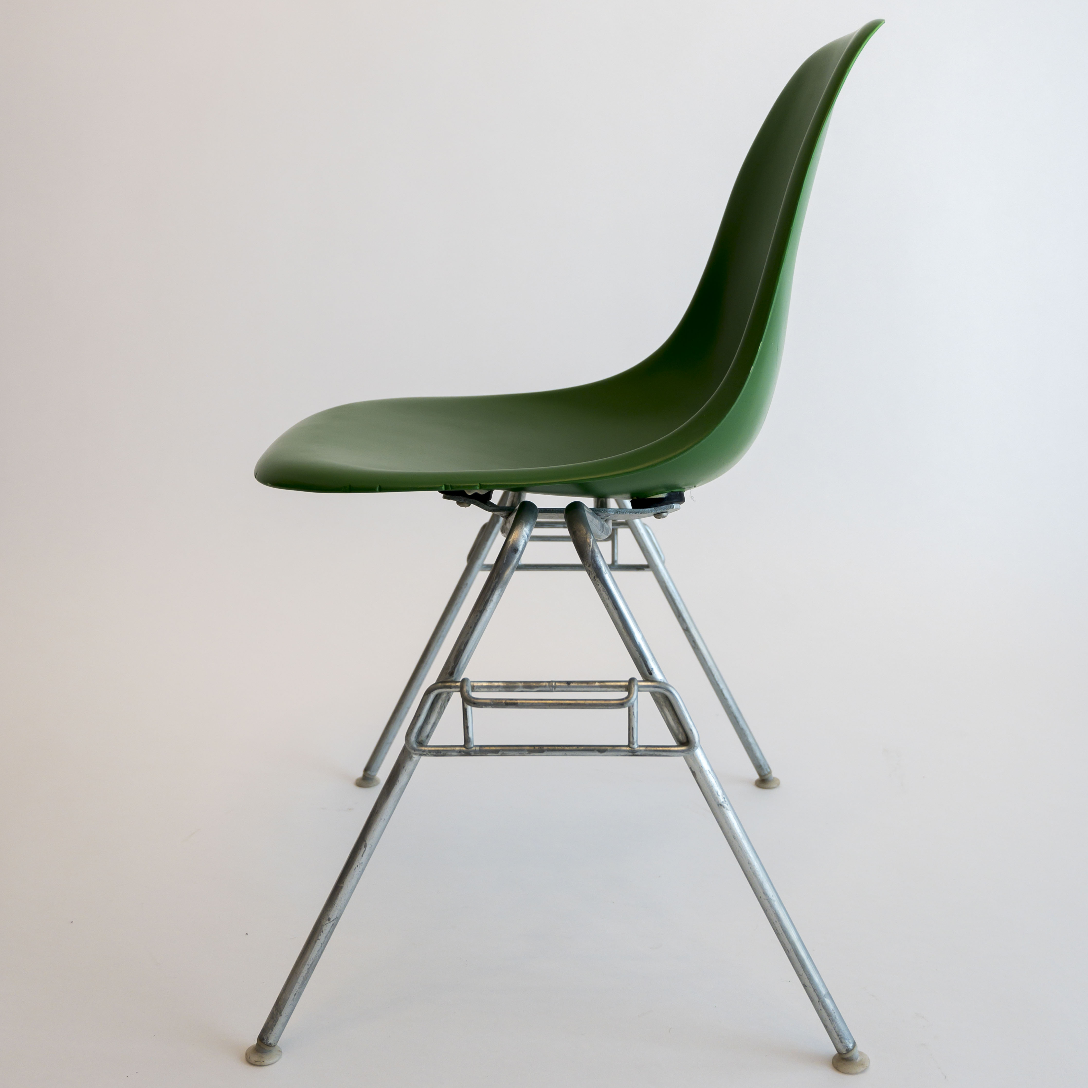 Duo de chaises DSS de Charles et Ray Eames, édition Herman Miller, 1969