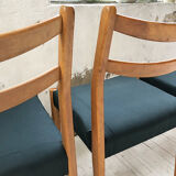 Set 4 green Scandinavian chairs