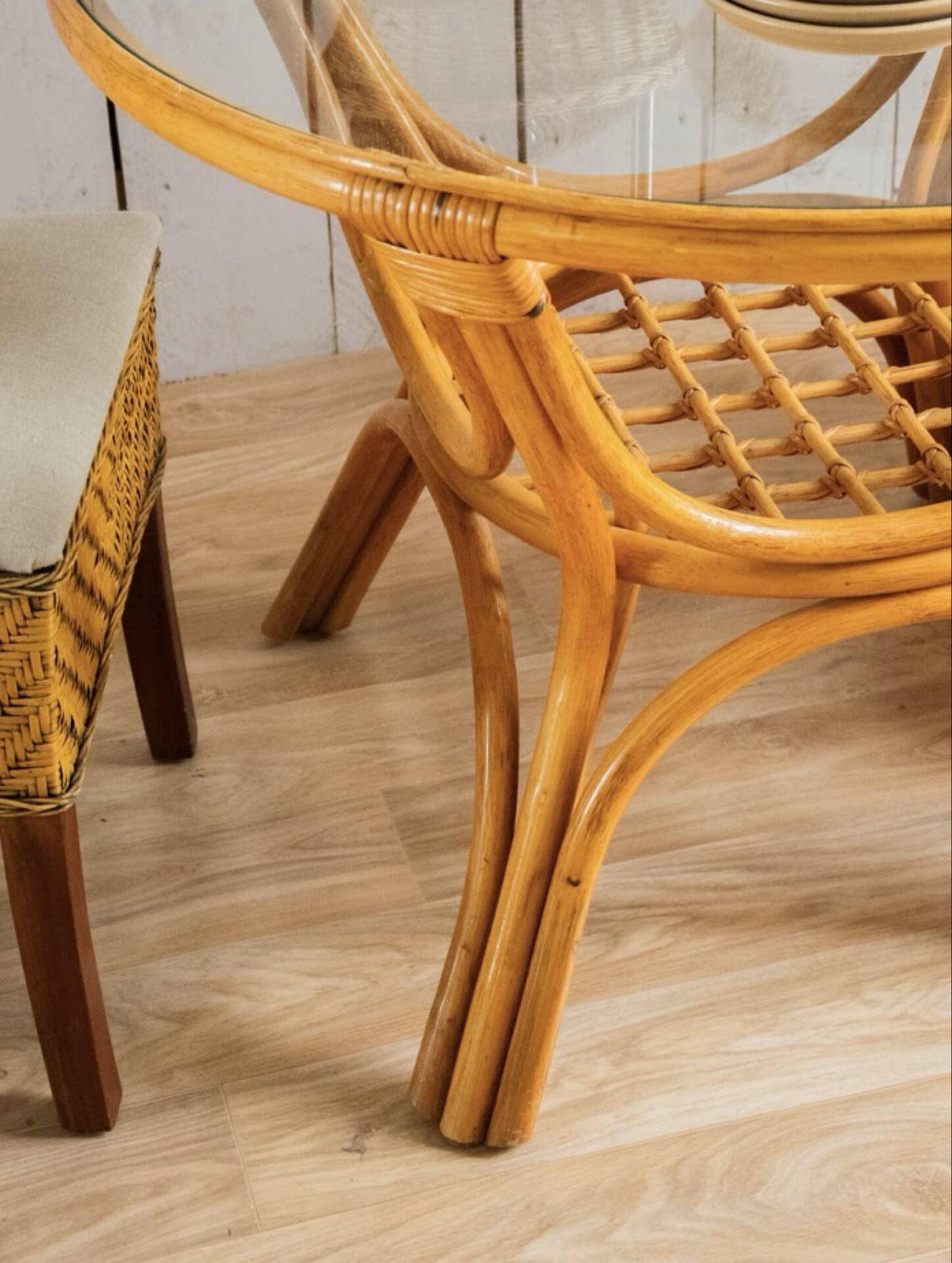 Table en bambou et rotin