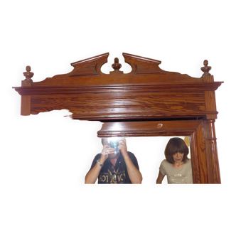 Pitch pine wood mirror bonnetiere
